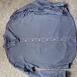Men's Gap Button-Up Shirt